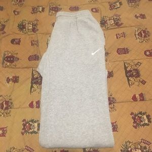 Men’s Size M Nike sweatpants
